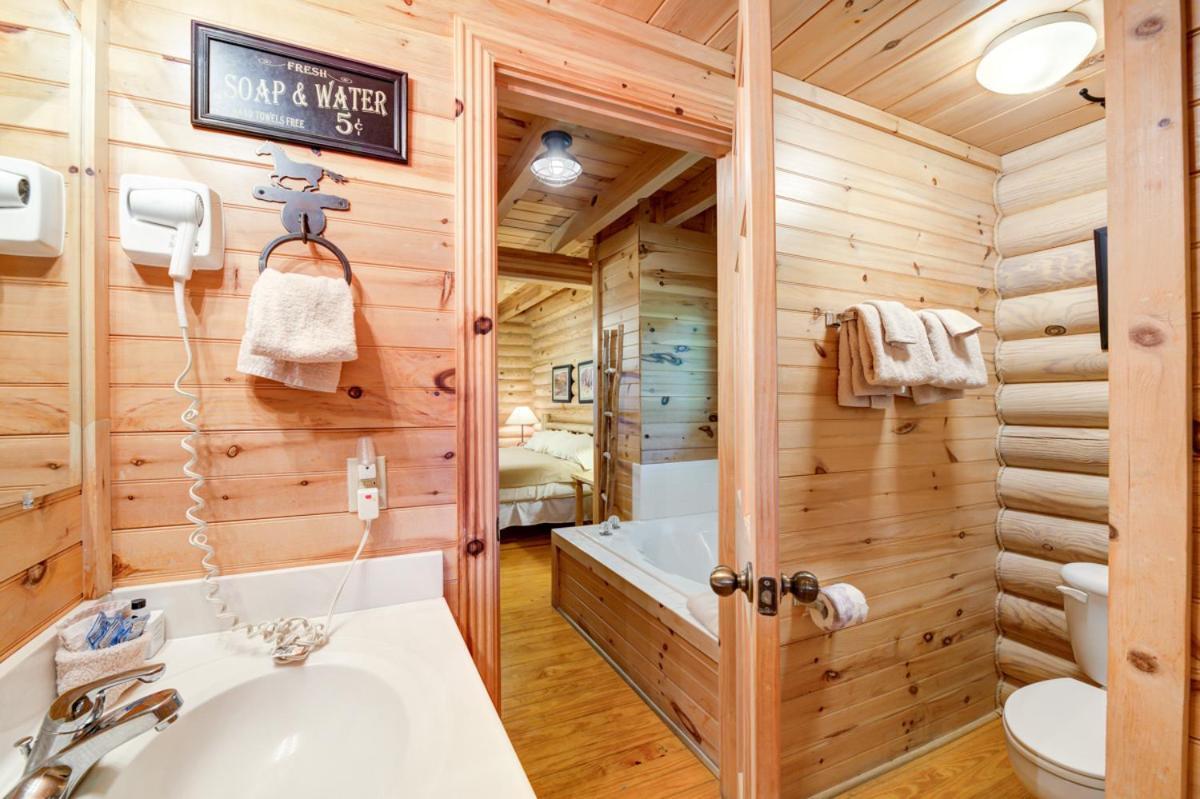 Villa Bear Naked Pigeon Forge Exterior foto